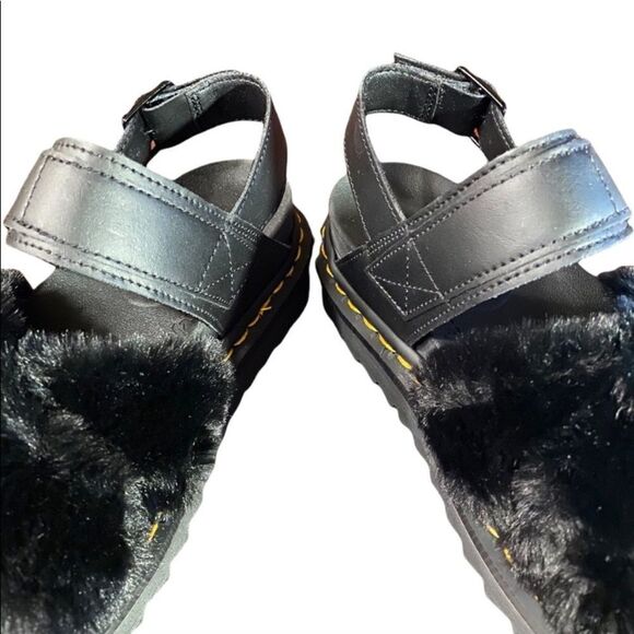 NEW! Dr. Martens Voss ll Fluffy Women's Black Sandals 11 - Picture 4 of 7